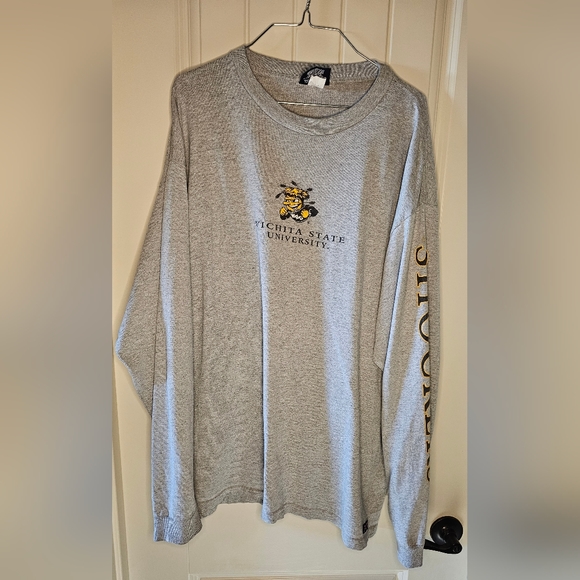 [Wichita State University] Shockers Long-sleeved tee 《L》 - Picture 1 of 9
